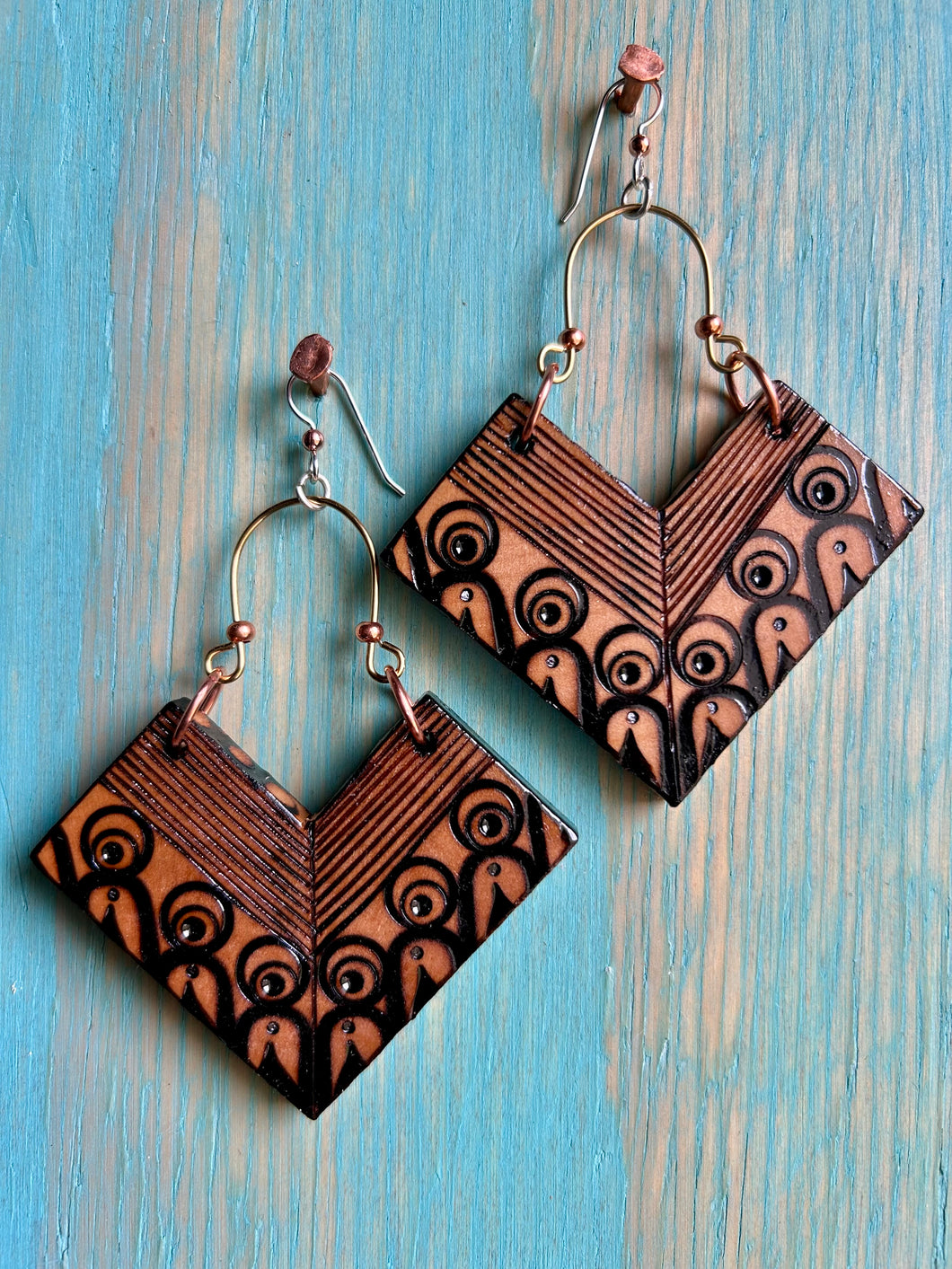 “IN AWE too” Collection
