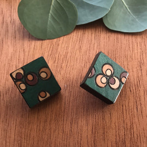 DREAM STUDS