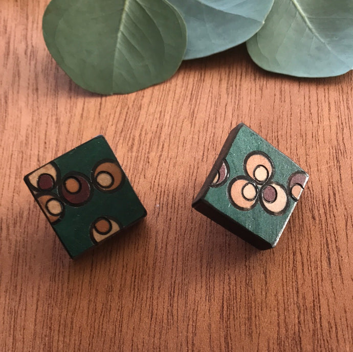 DREAM STUDS