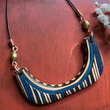 Load image into Gallery viewer, Sojourn Necklace