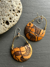 Load image into Gallery viewer, CRESCENT (SMALL) w/brass wire