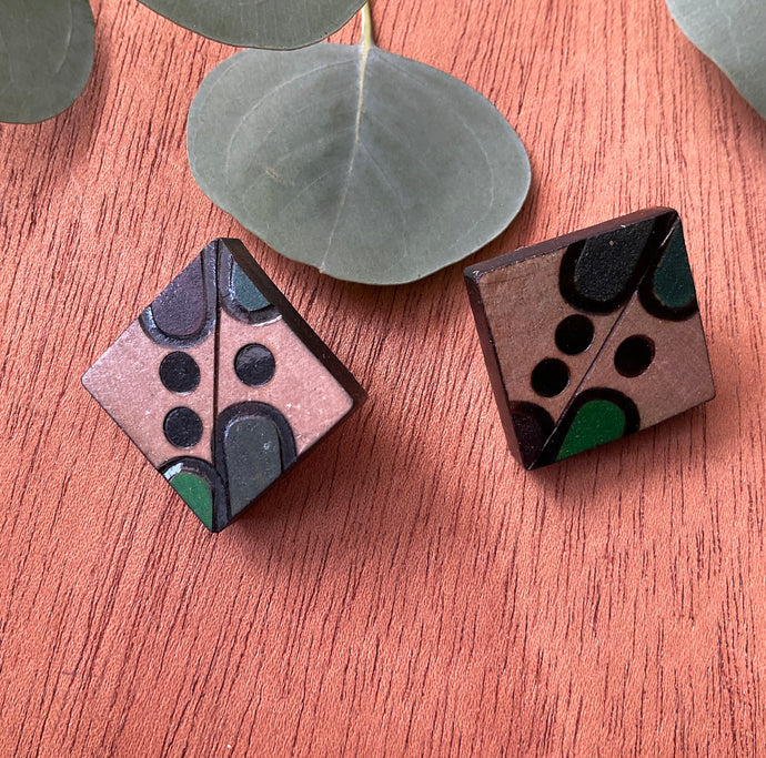 DREAM STUDS