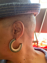 Load image into Gallery viewer, INFINITE Ear Cookies
