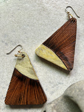 Load image into Gallery viewer, TRIANGLES w/brass wire #31