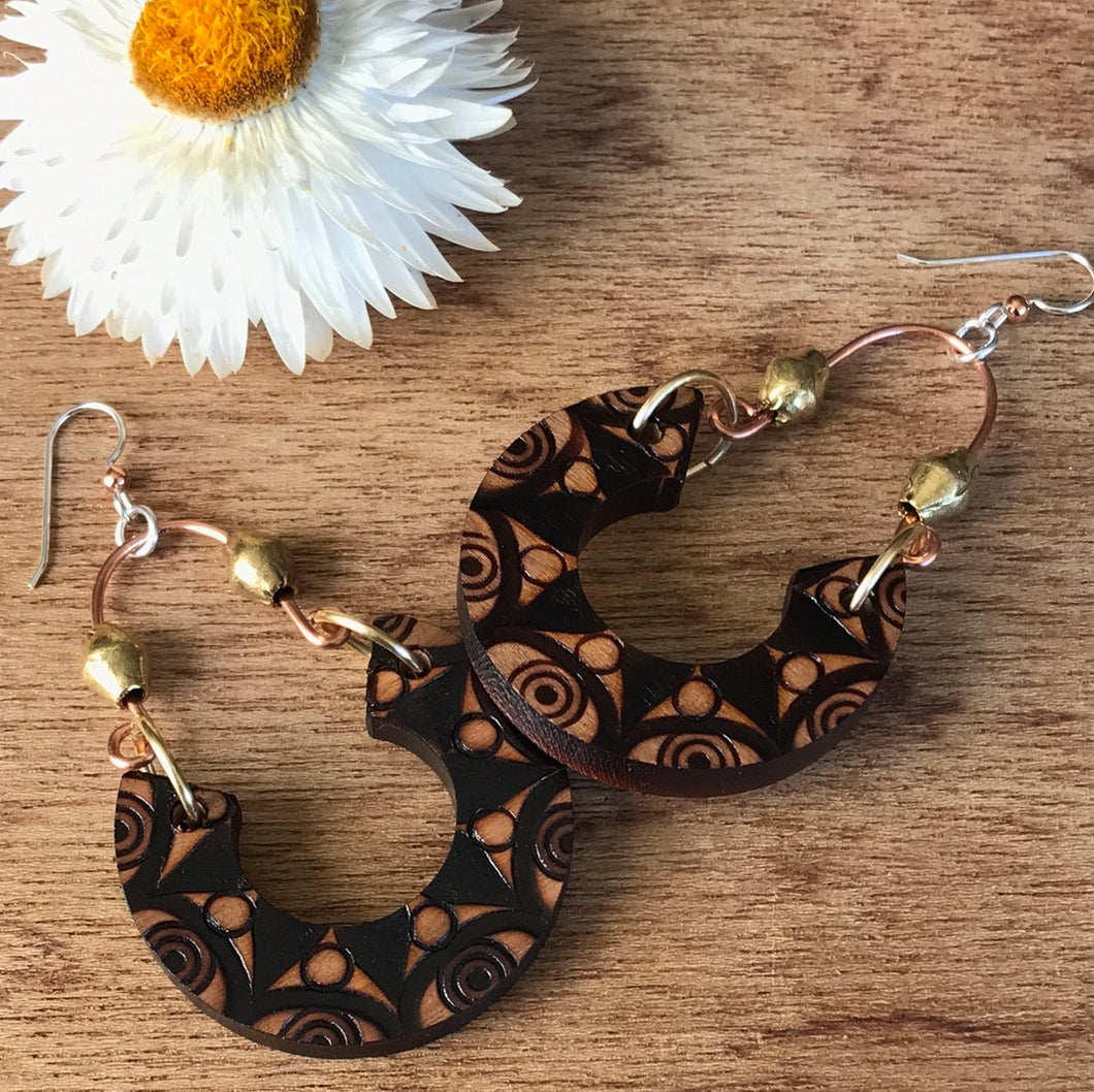 FREE SPIRIT w/brass bicone bead