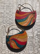 Load image into Gallery viewer, CRESCENT (LARGE) w/brass wire