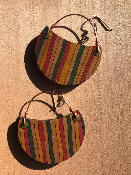 CRESCENT (LARGE) w/copper wire